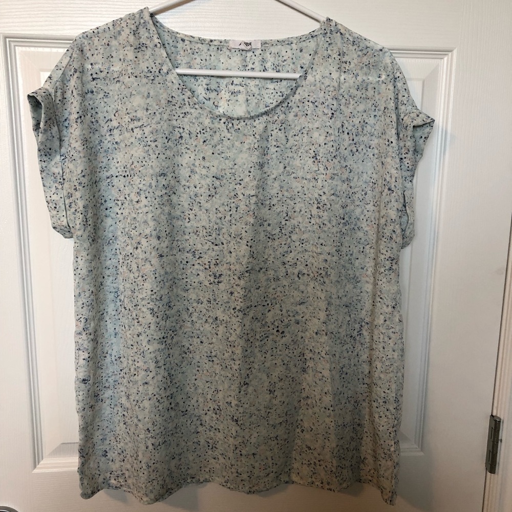 LAST CHANCE! Speckled pastel business casual tee